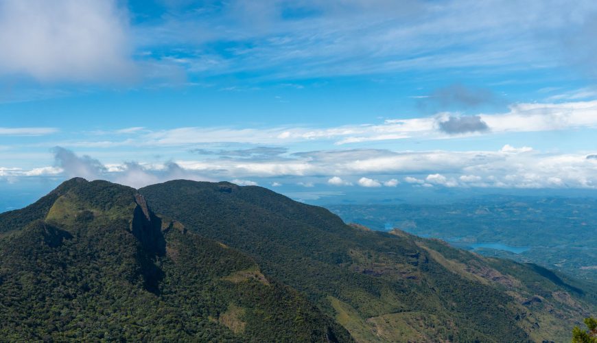 Knucles Mountain Range